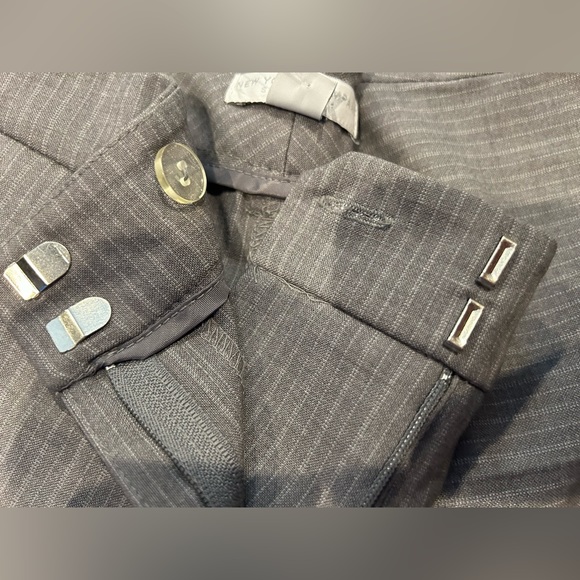 New York and Company boot cut pants pin striped - Picture 4 of 4